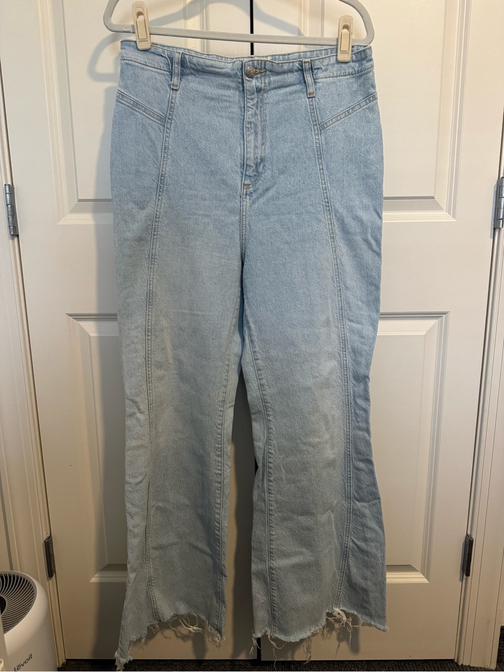 Light Wash Women’s Jeans - High Waist Flare